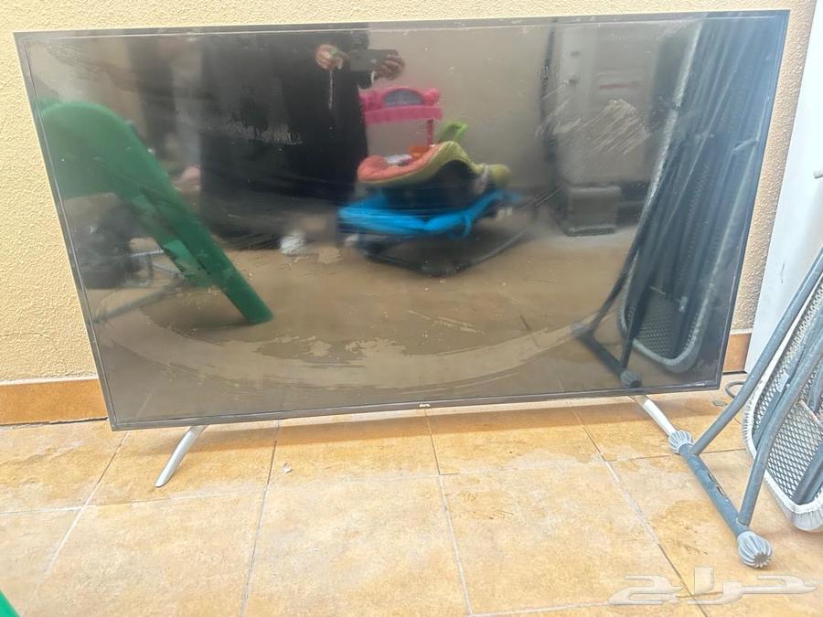 Freezer fridge with screen64476043747714111