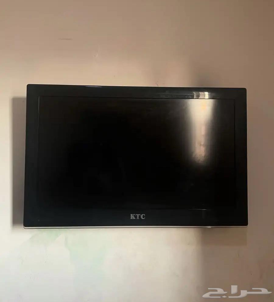 32-inch screen with wall mount and internet projector64471773930115110
