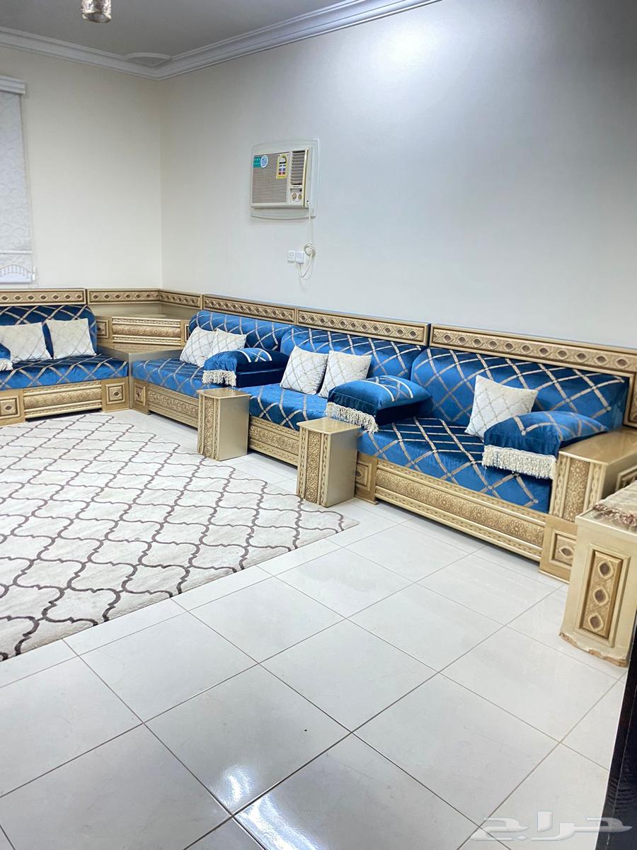 Sofa64473725963906111