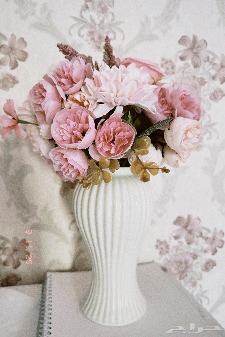 فازة ورد صناعي جاهزة وجديدة للبيع  vase of flower64474804571393111