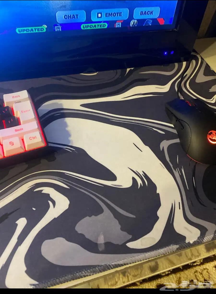 سوني 5 مع ماوس وكيبورد و اشرطه وحساب فيه اكثر من 200 لعبه64478732341505110