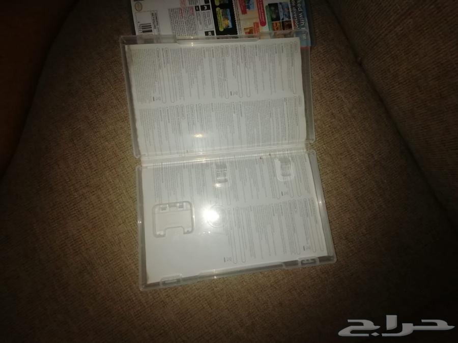 The Nintendo tape cover without the tape but covered and has a paper inside, I don't know what it is64475280642945112