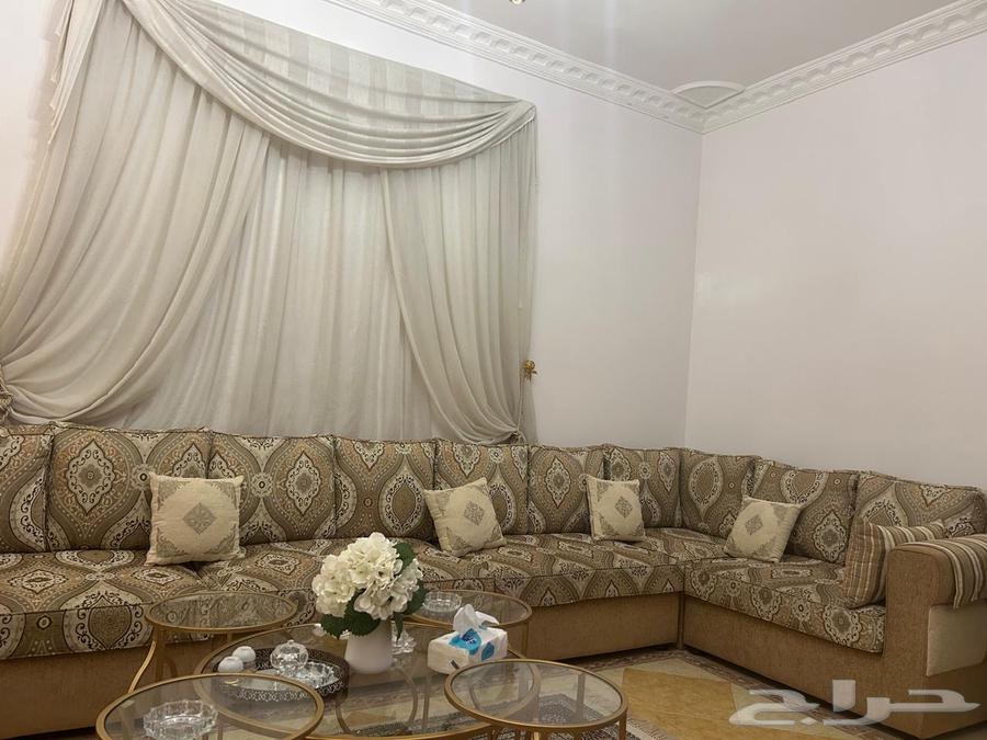 كنب نظيف جدا  للبيع64471649527809111