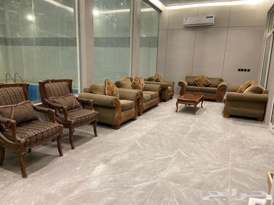 للبيع كنب مجلس مستخدم ونظيف64478388700035110