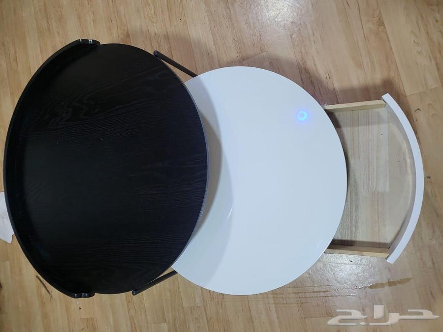 Medium-sized table64473639586051110