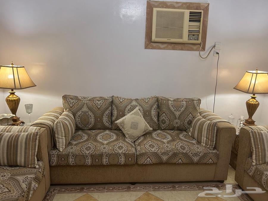 كنب نظيف جدا  للبيع64471649527809112