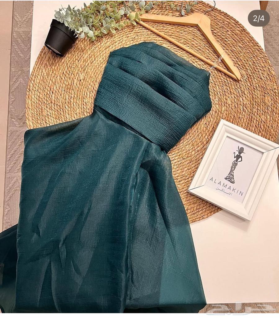 The dresses are new, worn once for five hours, price 75064473177282050111