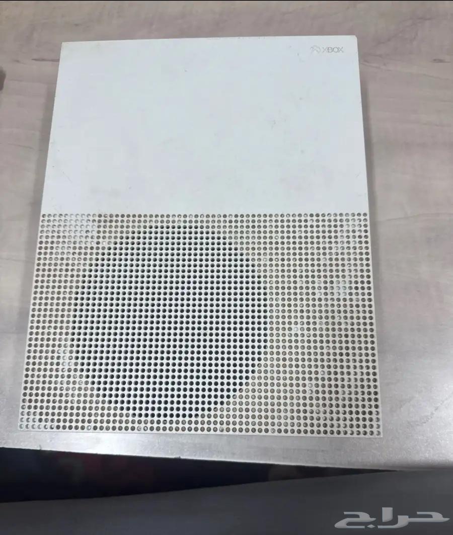 Hello, I'm selling an Xbox console64475280507521111