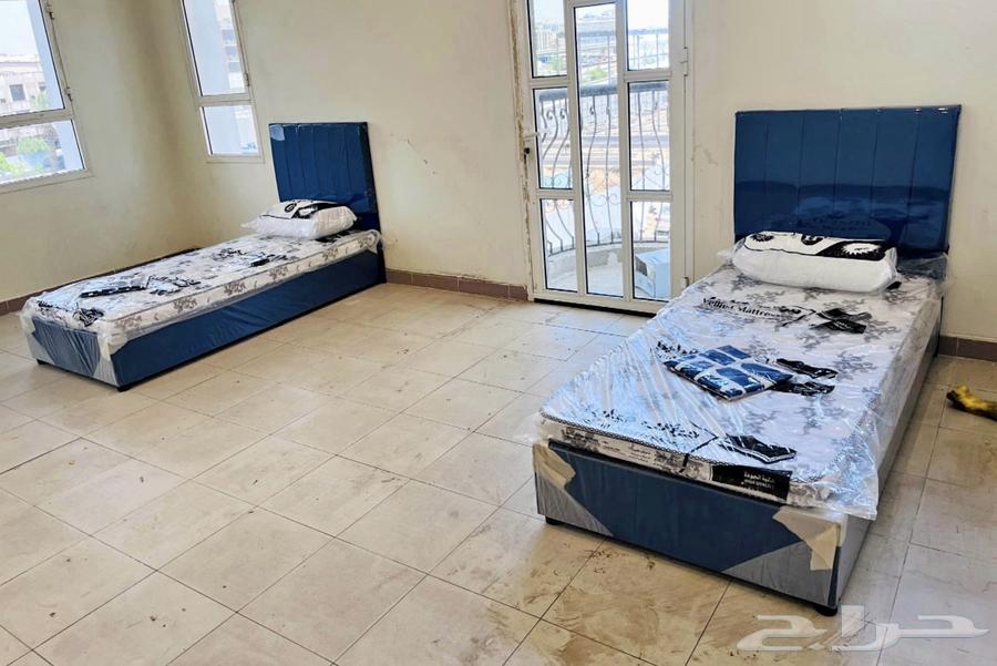 Single Wooden Beds with Foam Mattresses and Base64476768758786111