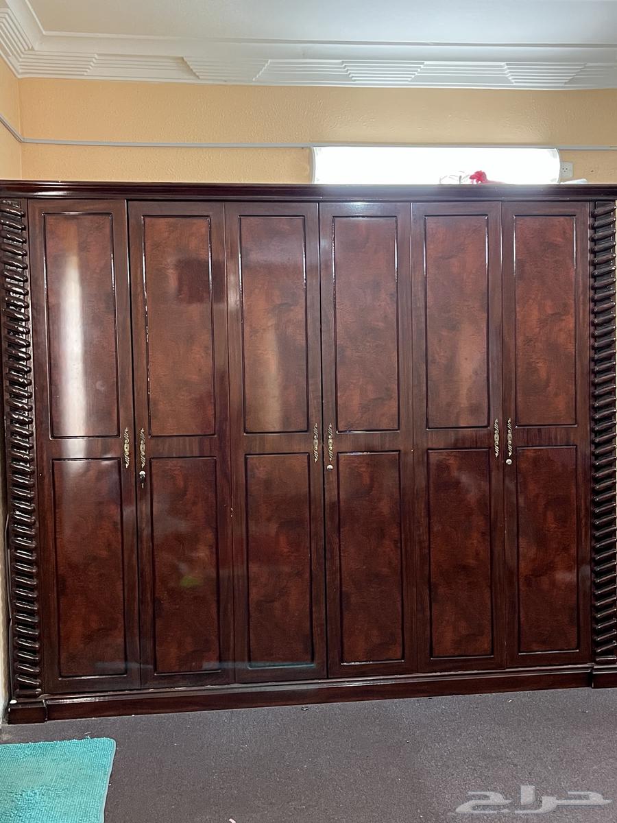 دولاب نظيف وجميل 3امتار عرض ومترين ارتفاع سعره ب500ريال64475432610563113