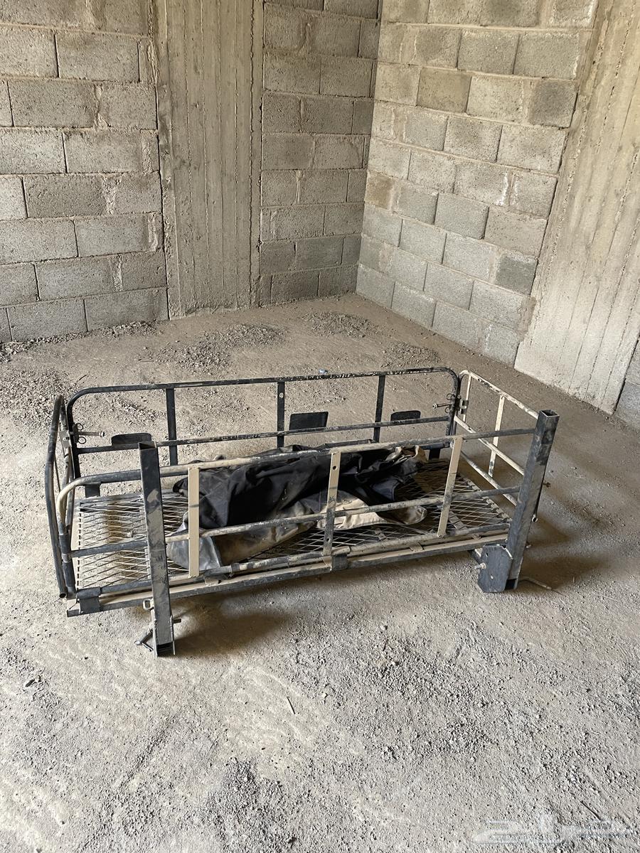 سلة عفش شبه جديده ماقد ركبتها الا مرتين64476057860226112