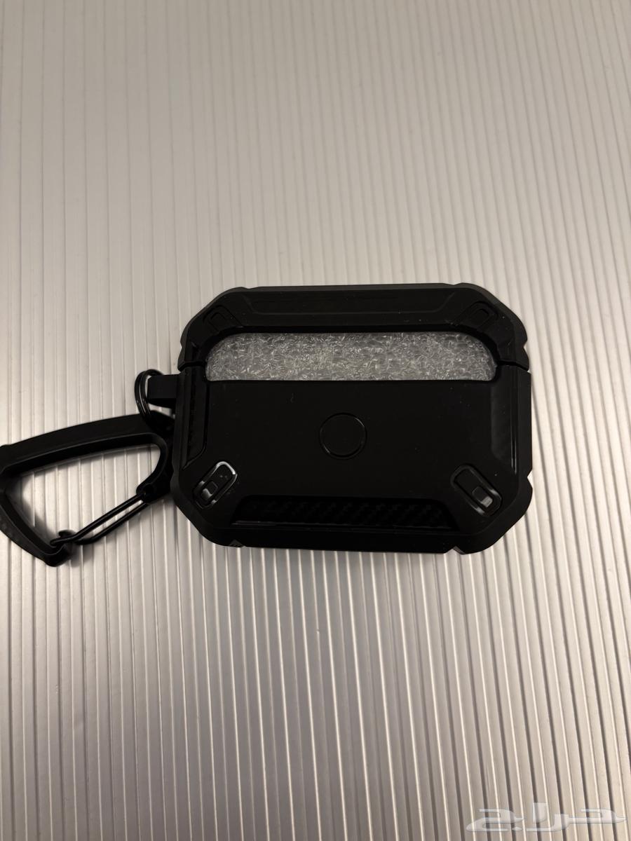 AirPods Pro case with security lock (new)64472754680963111