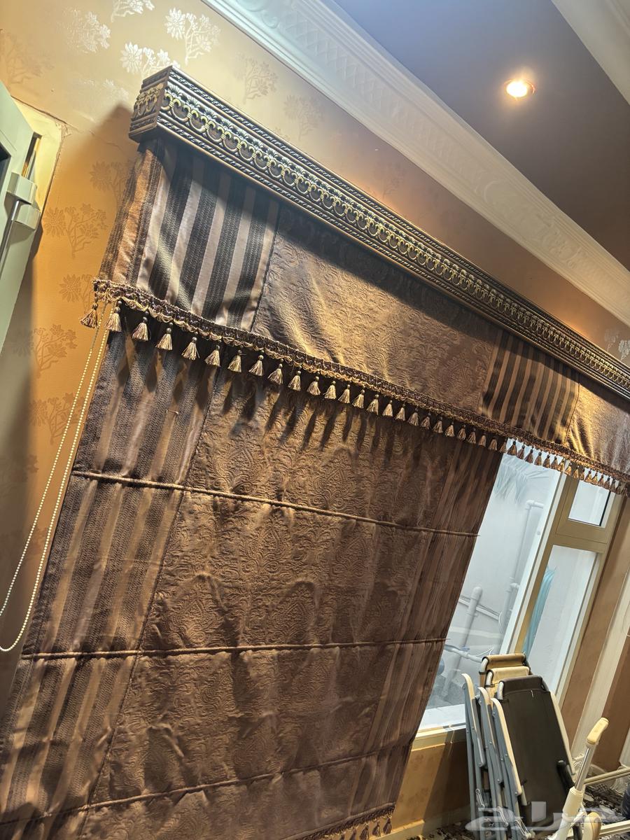 Curtain, sofa, and table for sale64475058989825114