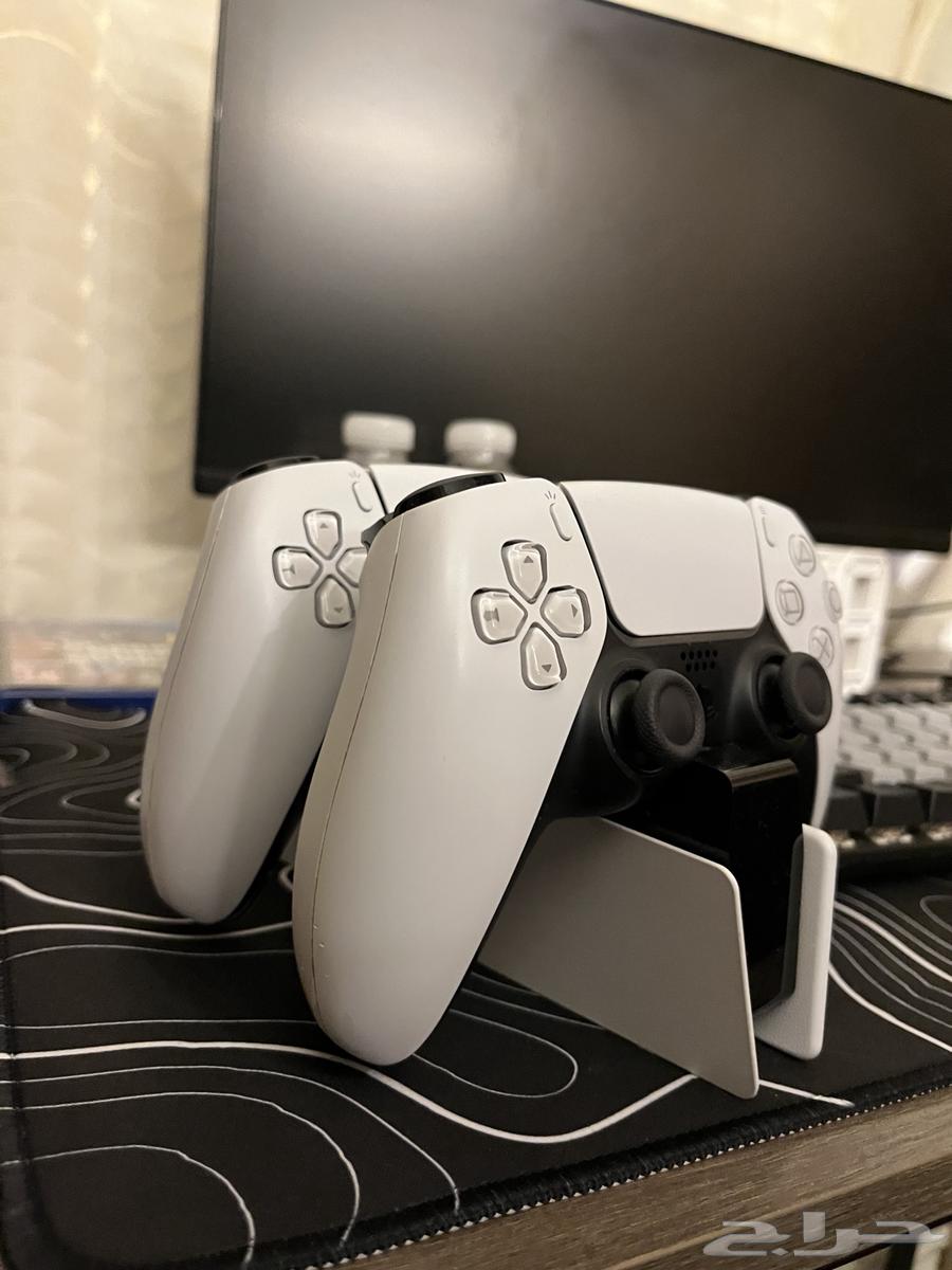 شاحن أيادي مشتريه من محل سوني ب 120 عطوني أسعاركم مابقصر64478594210561111