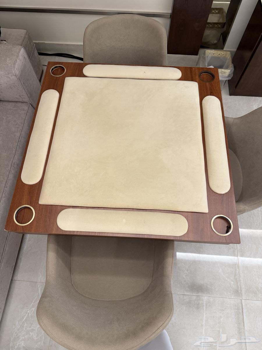 طاولة بلوت للبيع64476378716673112