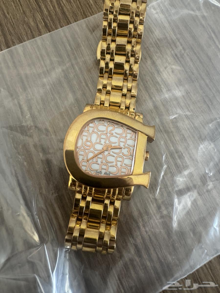 اقنر ساعه نسائيه الاصليه شرط64474123390081110