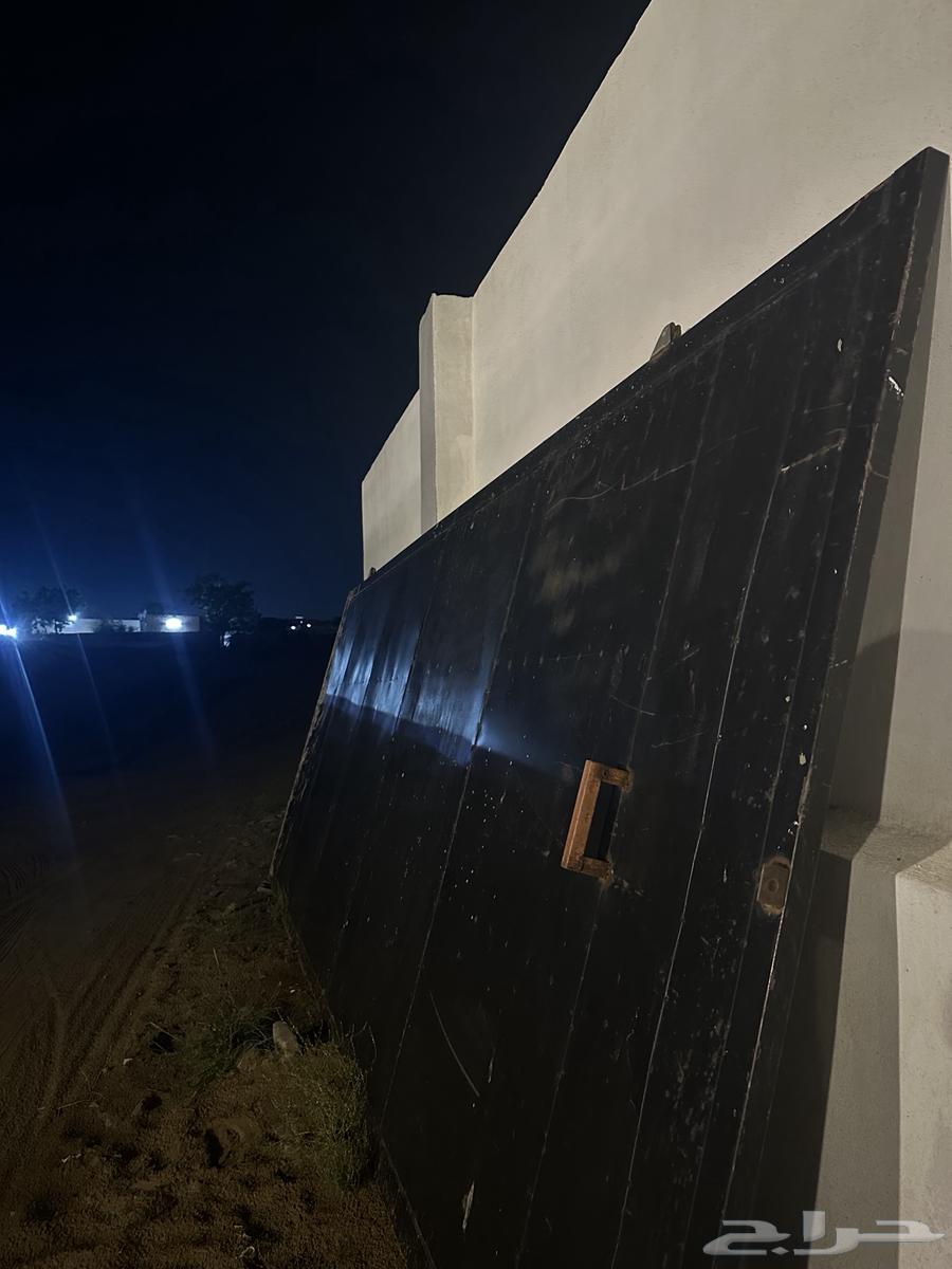 بوابه حديد نظيف استخدام سنه64471870233601110