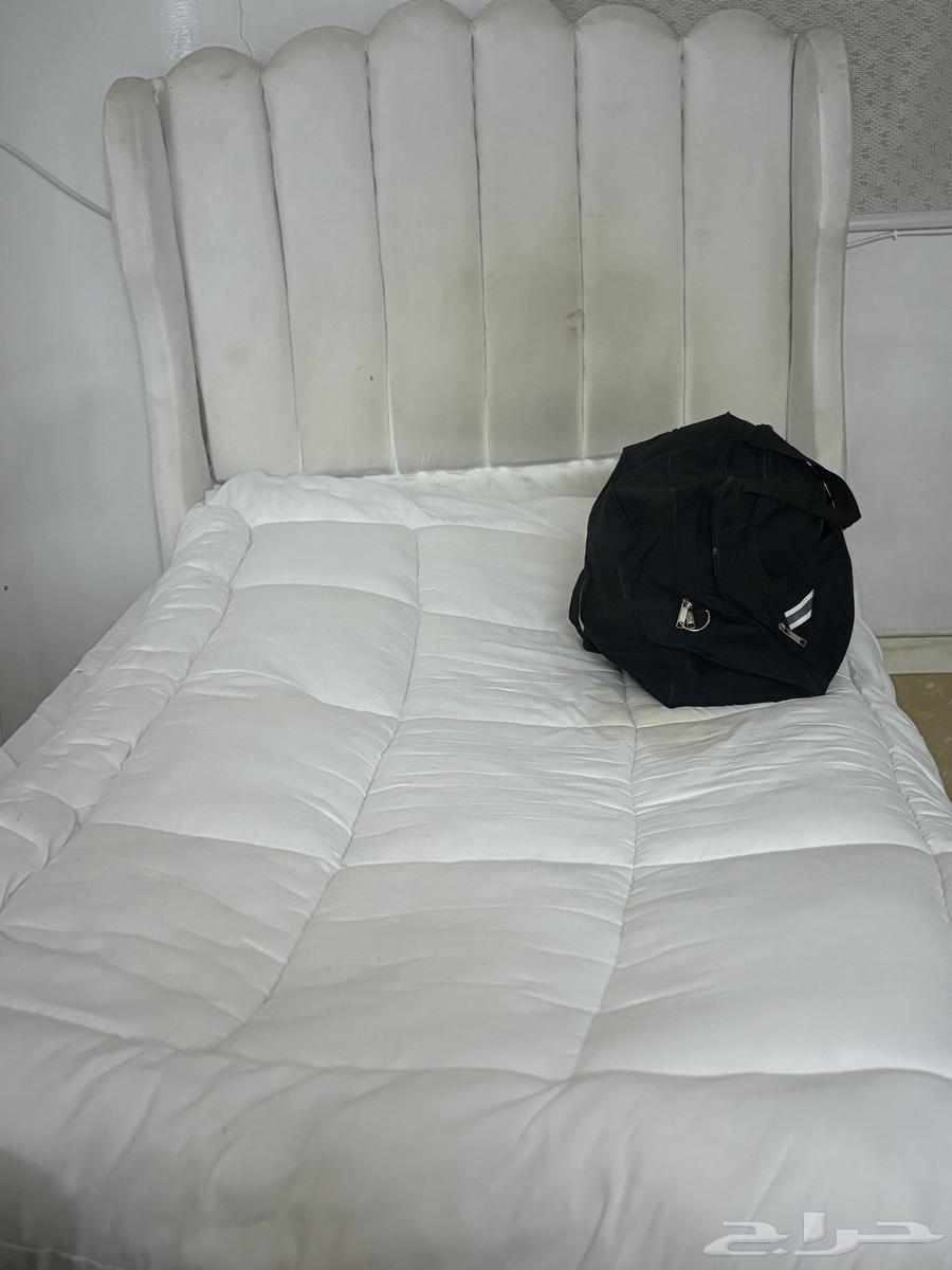 سرير وتسريحه ايكيا64472699697027111