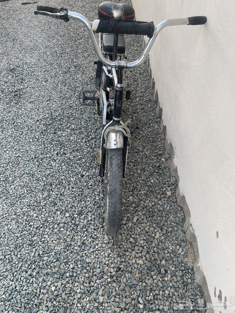 دراجه رامبو الكفر مقطوع والرفرف مكسور والدراجة على السوم64476545273859112