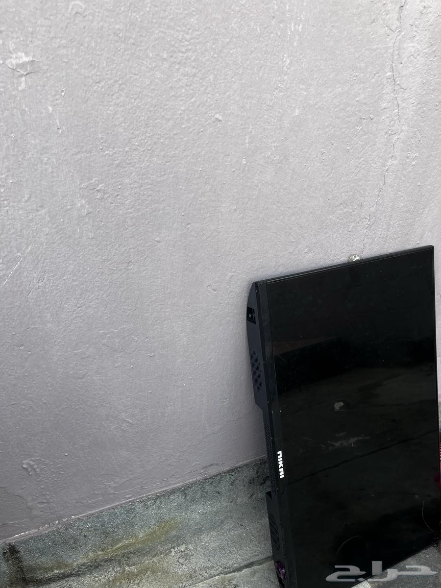 جديدة ما فيها شي بس الشاشة مكسورة64475473478785110