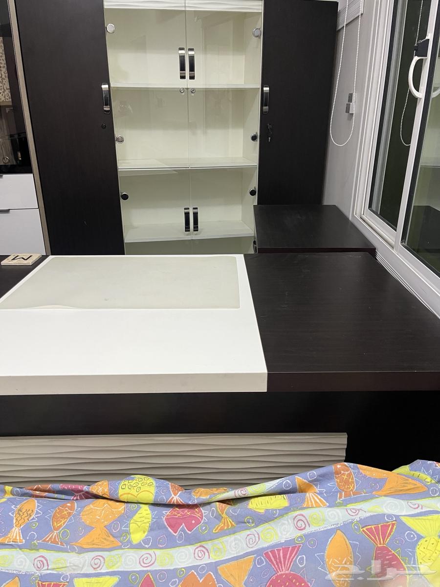 مكتب ودولاب وكرسي للمكتب للبيع64475198598146111