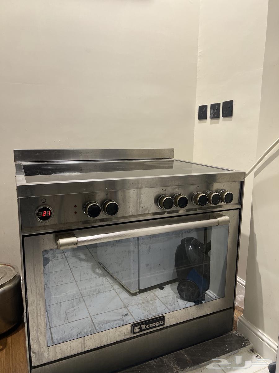 Italian Tecnogas oven 90 cm, fully functional except for one burner64478443640707110