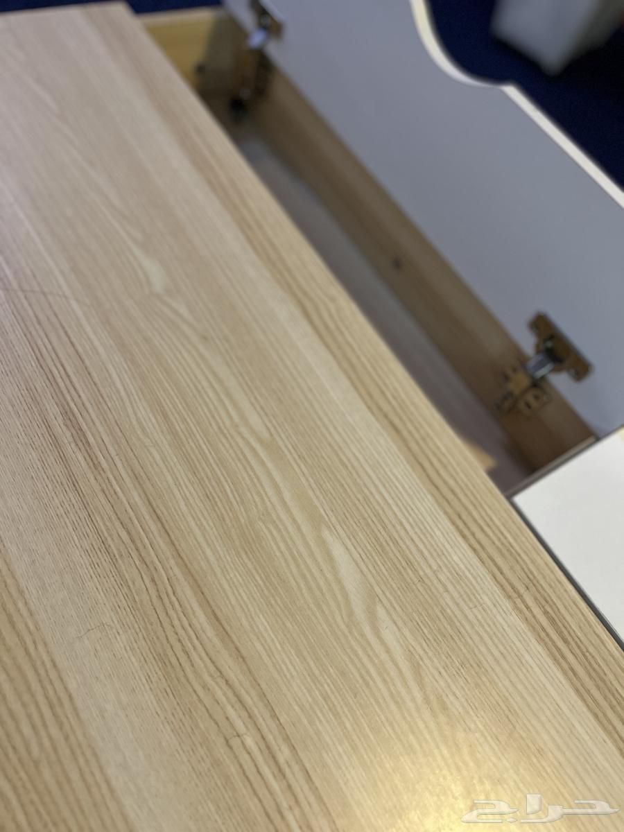 Library64477366882946113