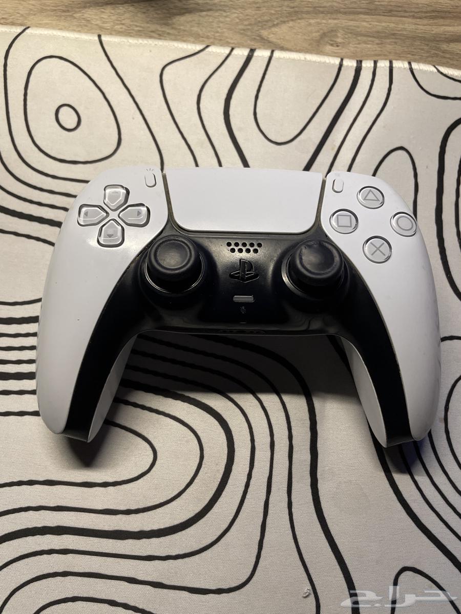 يد سوني 5 اصليه ما تشكي من اي خراب64476488542721110