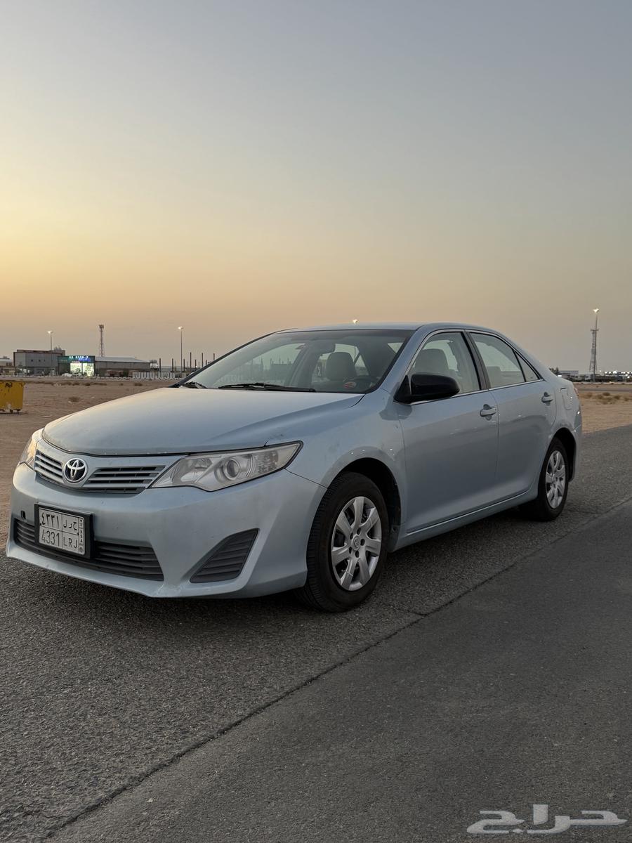 للبيع كامري 2014 ارغب بالبدل بجيب جكسار او فكسار64651972546050113