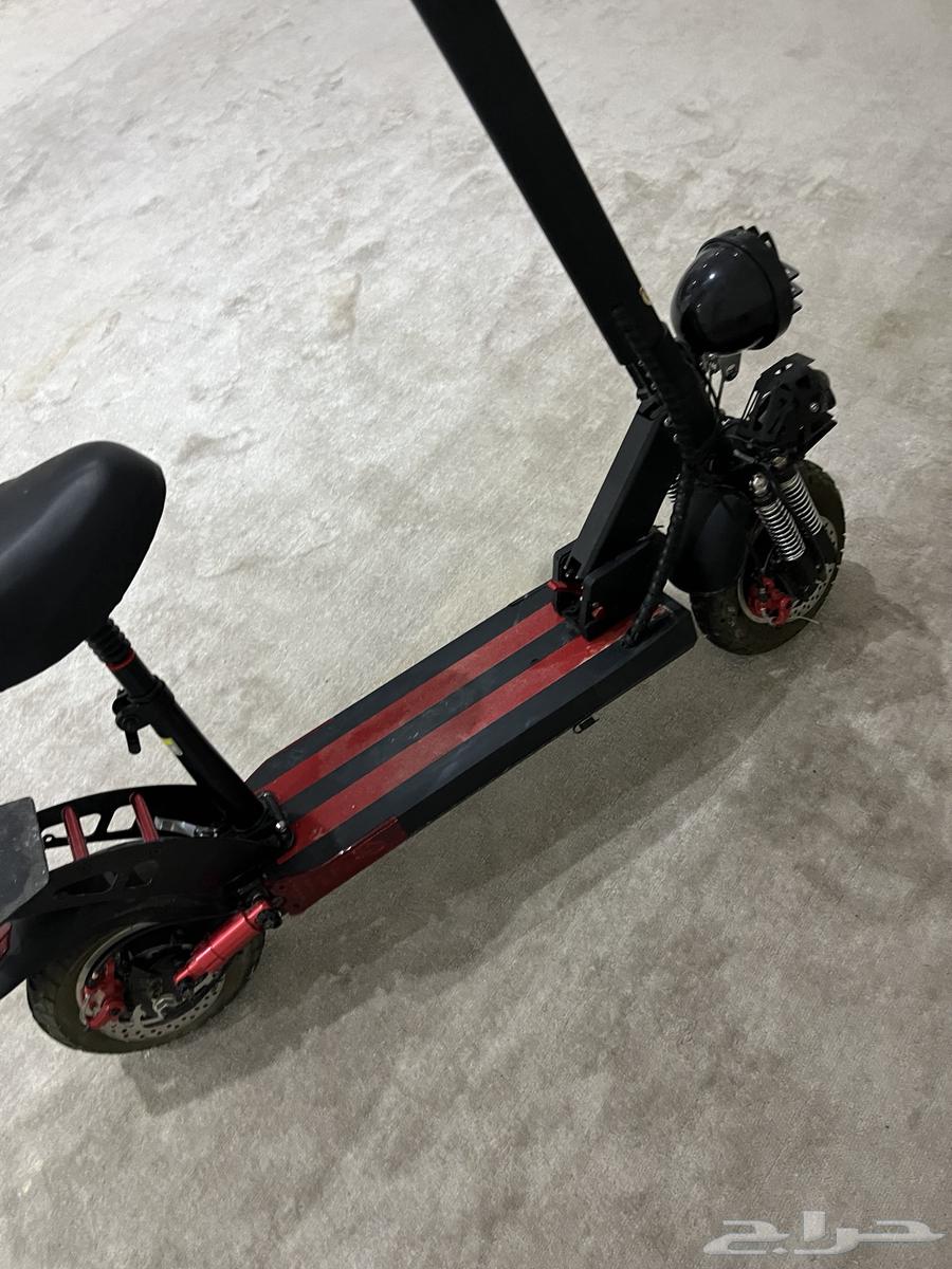 للبيع سكوتر كهربائي ب 800 ريال64477741922562111