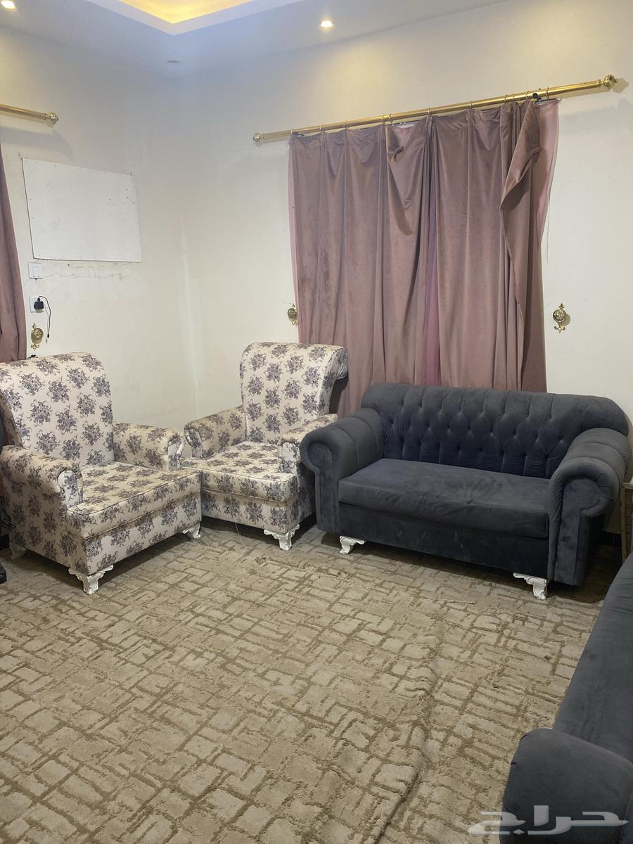 2 single sofas, one double sofa, and a 3-person sofa with a star-shaped floor seating64477171703297111