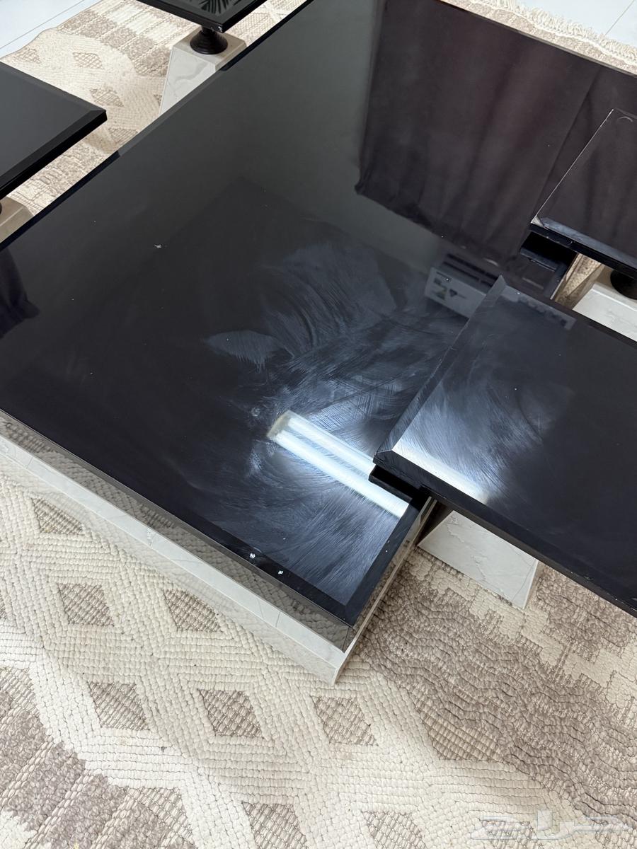 Floor table64476378798849110