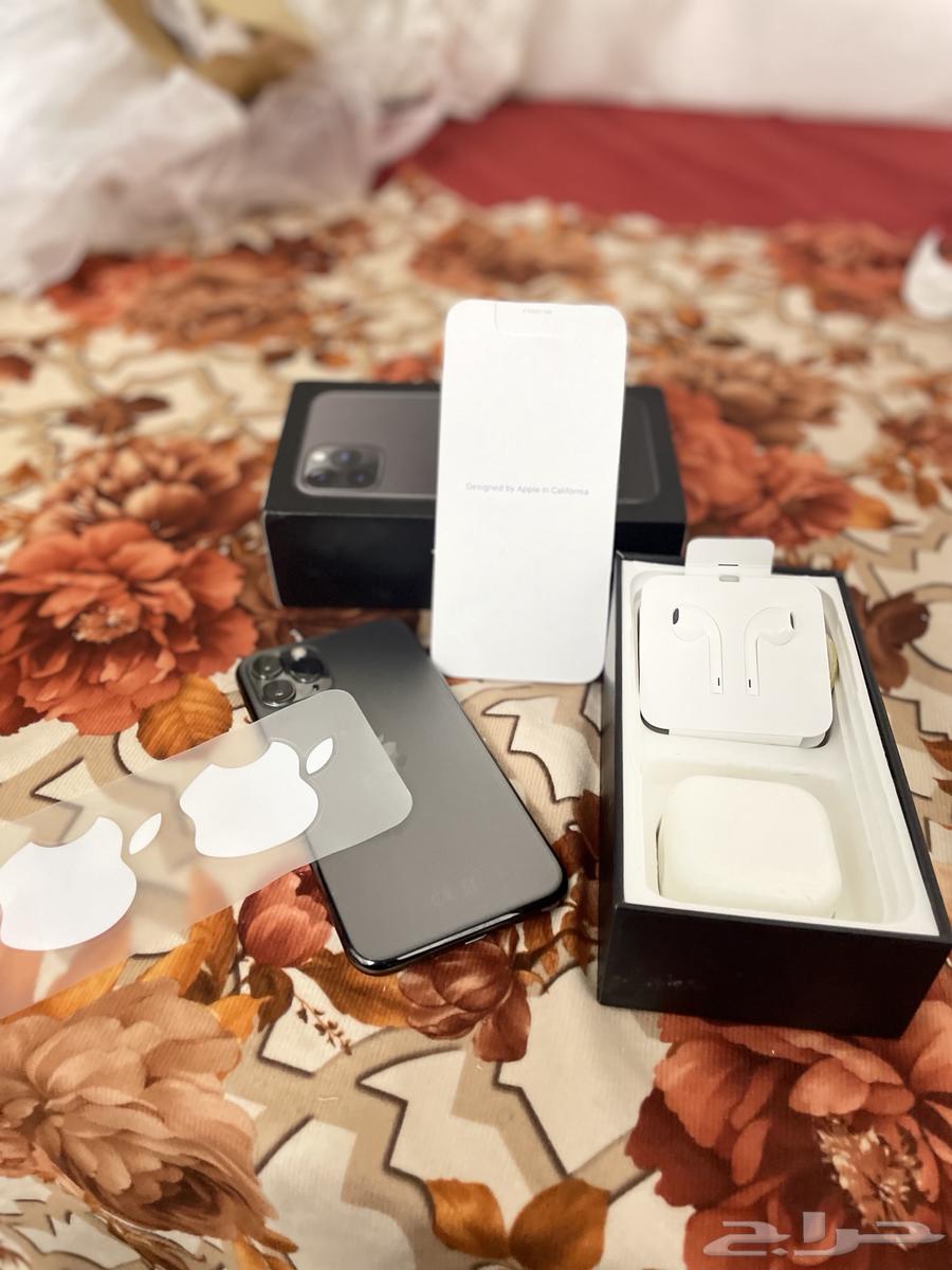 ايفون 11 برو شاذ بوضع الشركه لم يدخل صيانه خالي من الخدوش ك64476893746177111