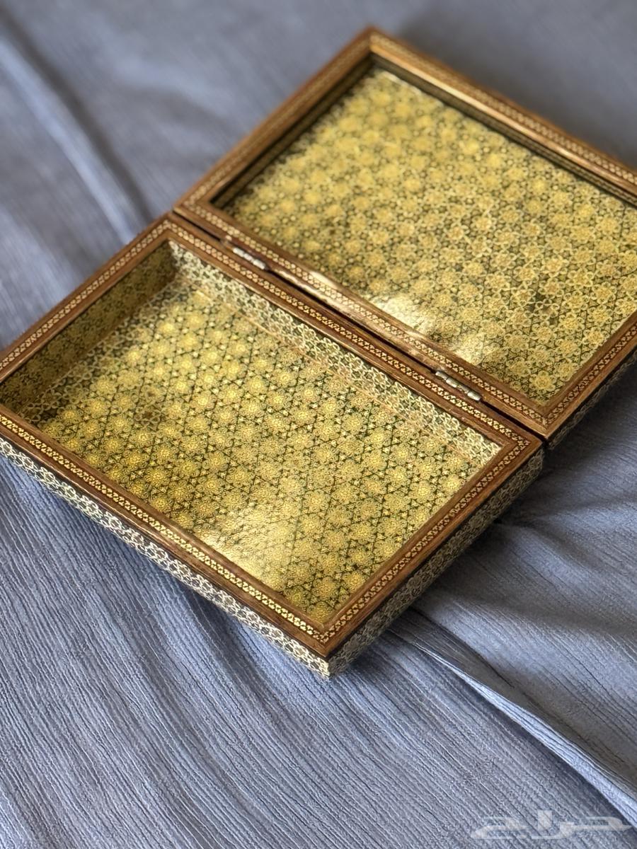 صندوق إيراني فاخر ( Khatamkari )64475791951874111