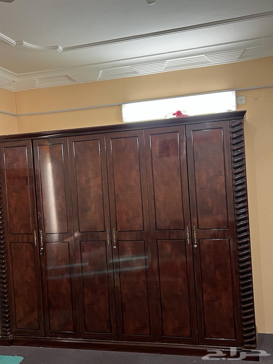 دولاب نظيف وجميل 3امتار عرض ومترين ارتفاع سعره ب500ريال64475432610563110