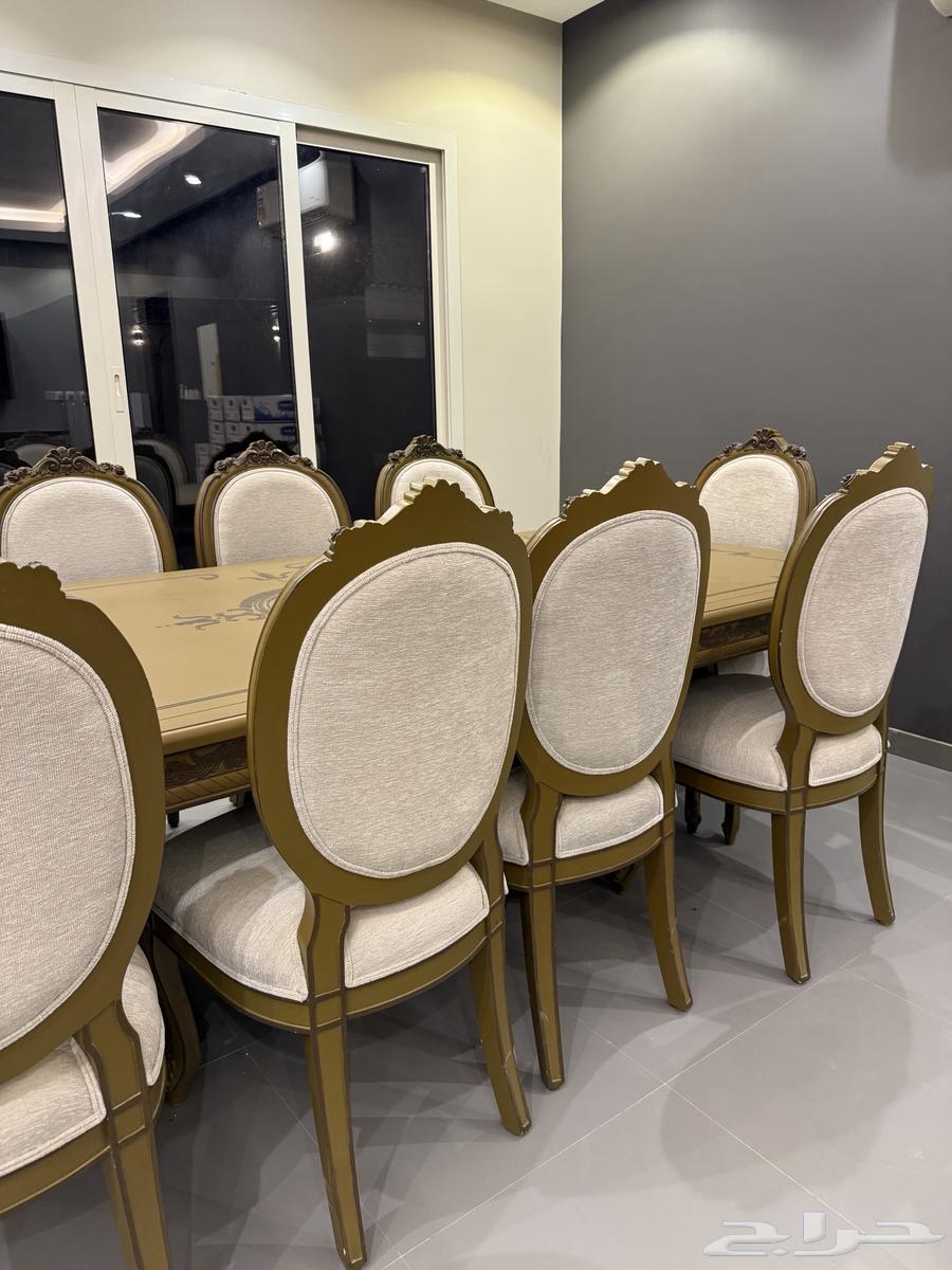 طاولة طعام للبيع64473694631042111