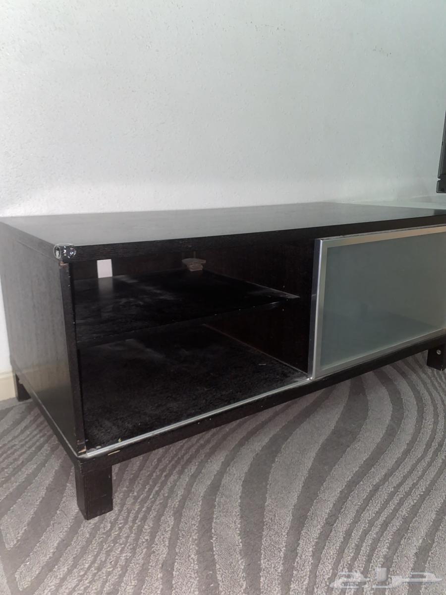 طاولة تلفزيون خشبيه لون اسود64478238724611111