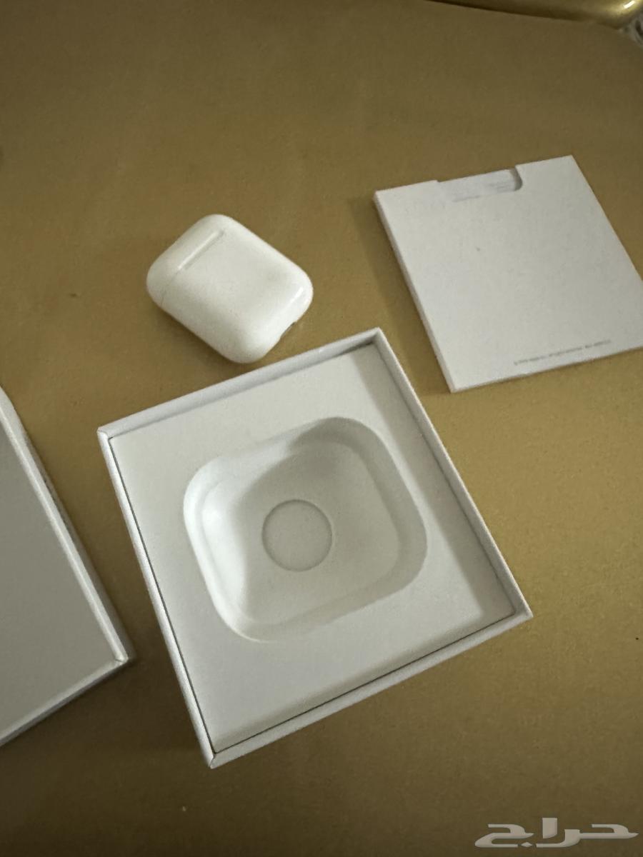 للبيع سماعة ايربودز64477672597250114