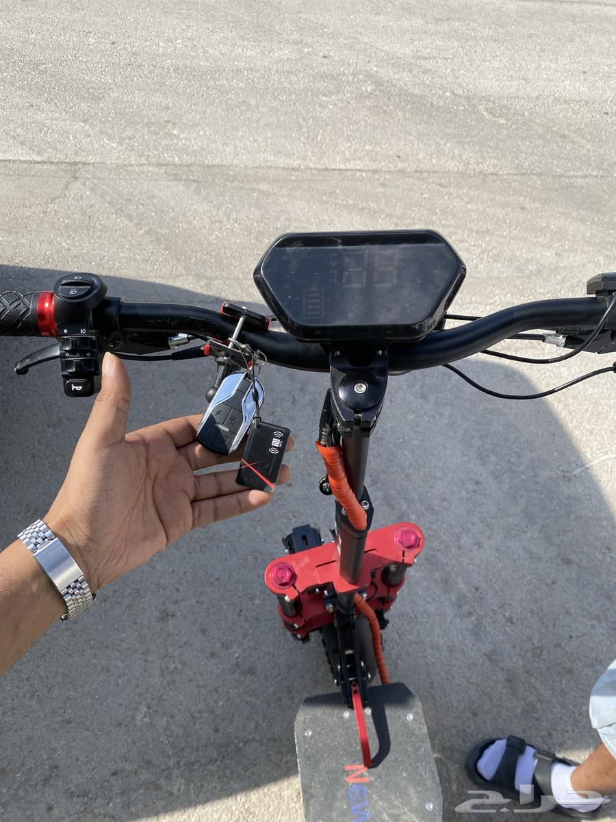 Used scooter in excellent condition64475253288834112