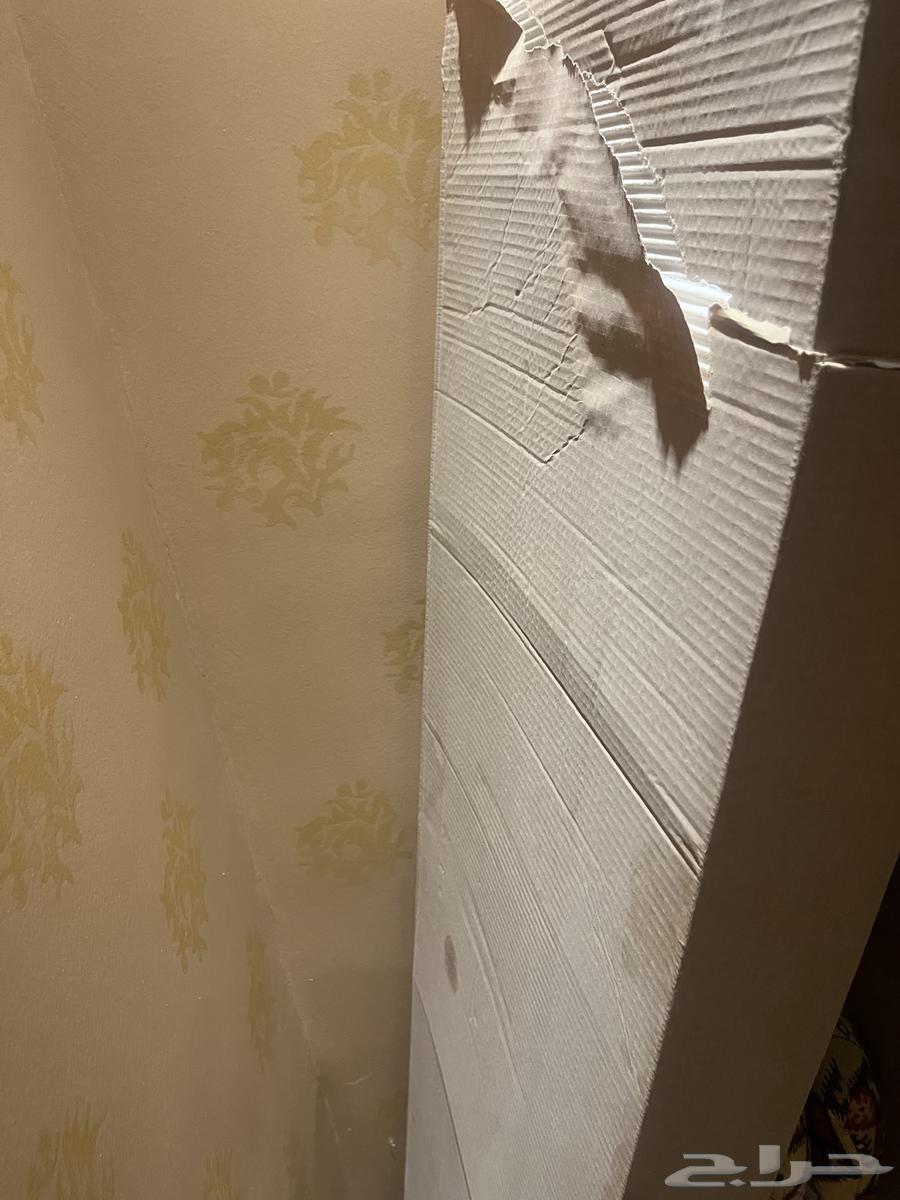 طاولة للبيع حرف L بيضاء64477310877058111