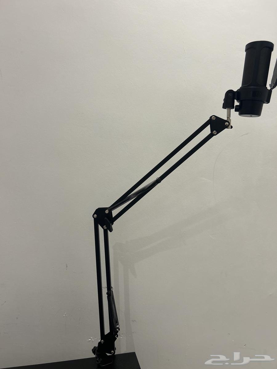 مايك نظيف مستعمل للبيع64476322849794112