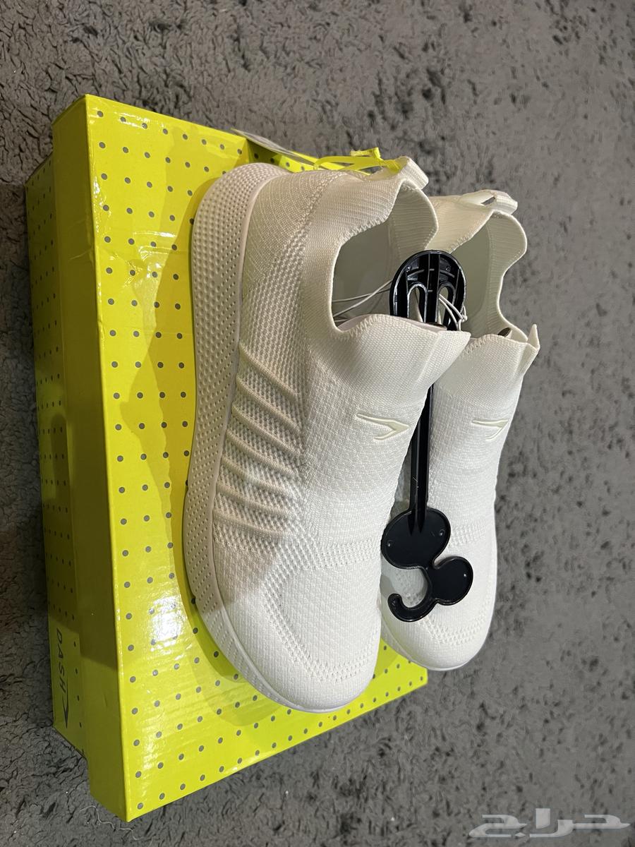 شوز GAP مقاس 43   DASH مقاس 42 جديدين64477060727427112