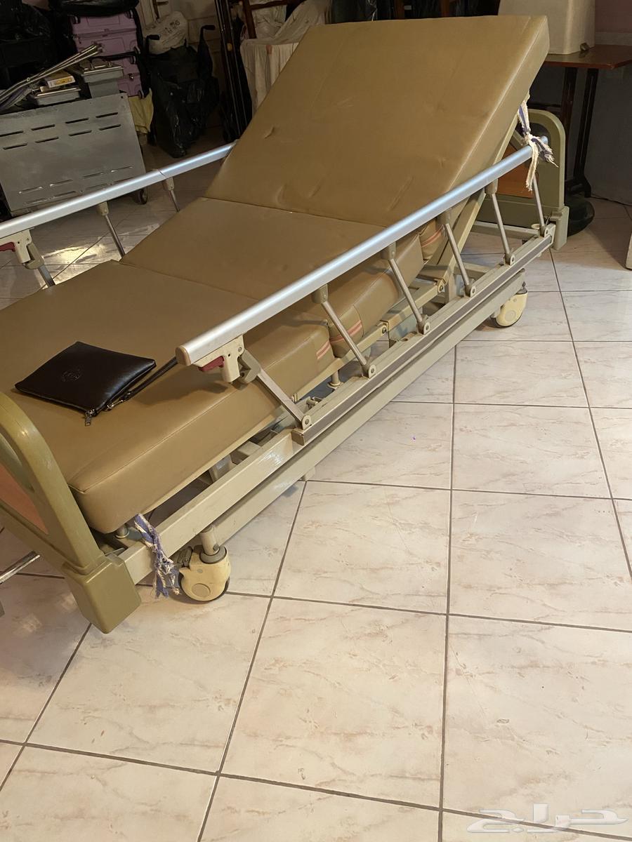 سرير طبي يدوي مع مرتبه64471870241539113