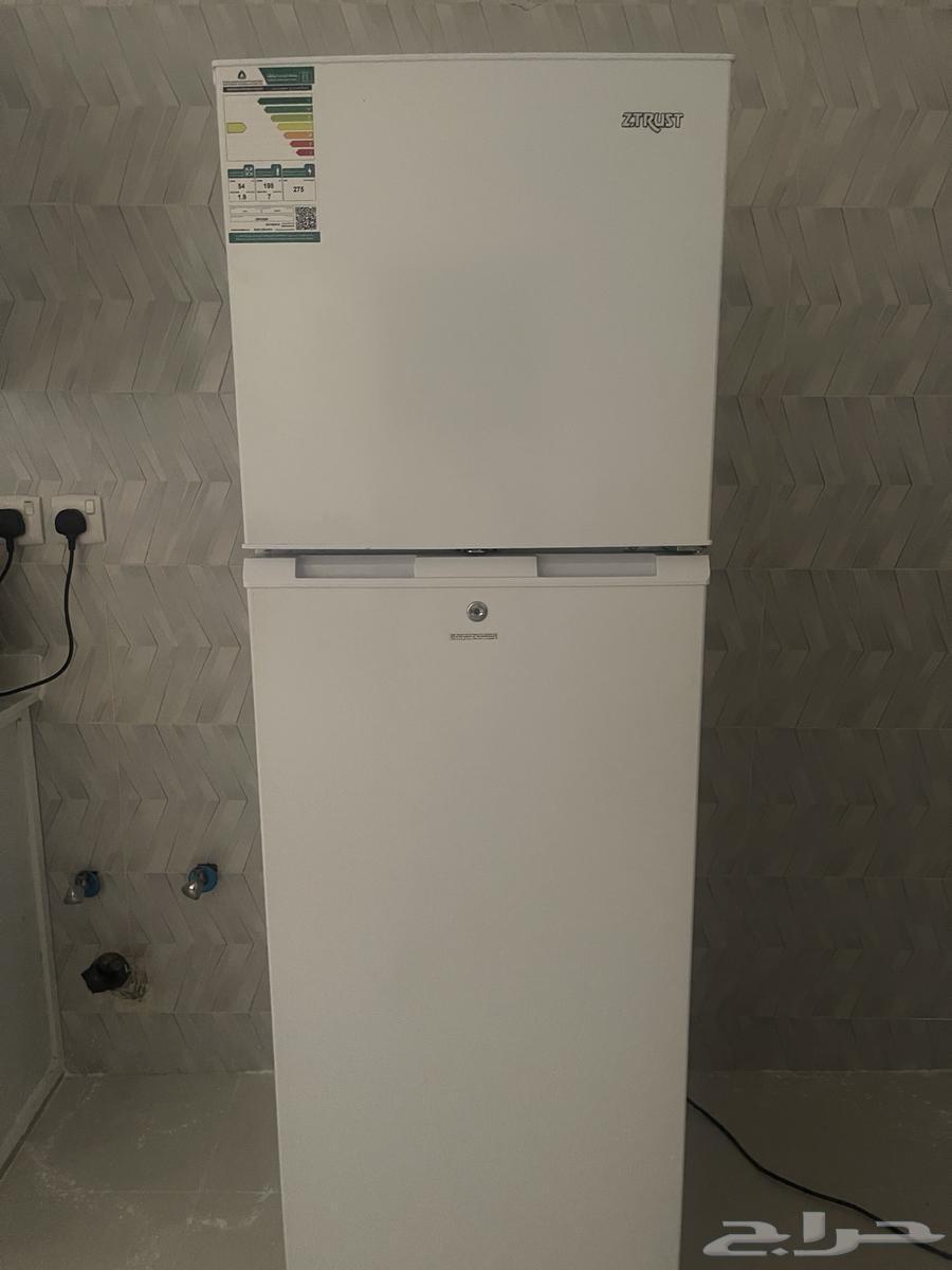 Two very excellent clean refrigerators, no issues at all64475805811329110