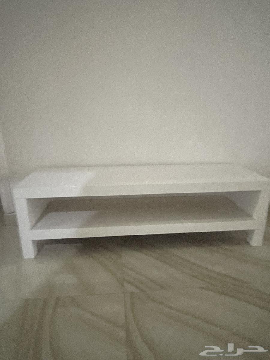 (طاوله بيضا ساده للصامل)64476782470529111