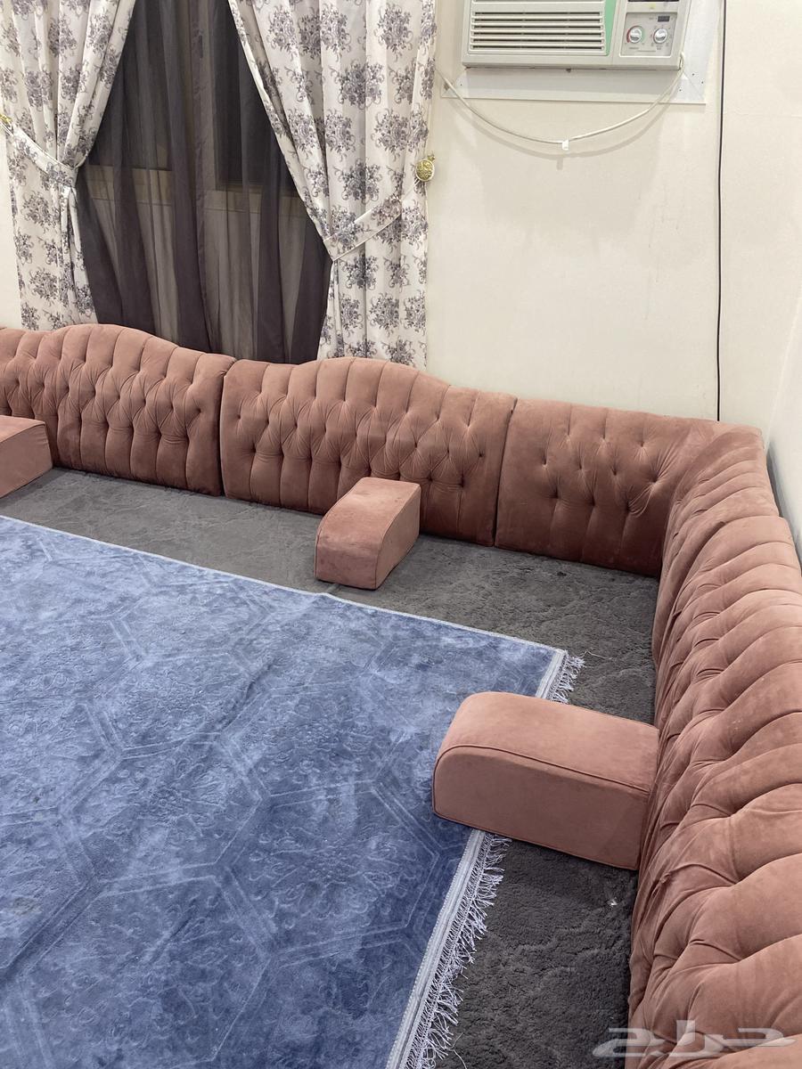 2 single sofas, one double sofa, and a 3-person sofa with a star-shaped floor seating64477171703297114