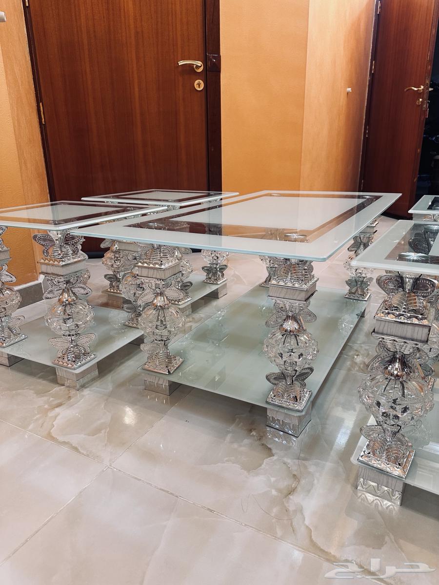 Table and 4 chairs64478815087233112