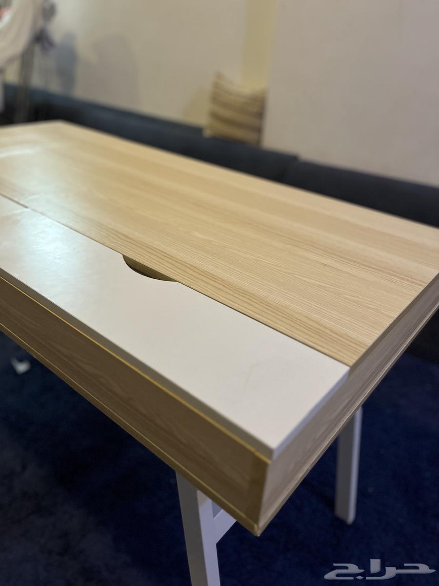 Library64477366882946112