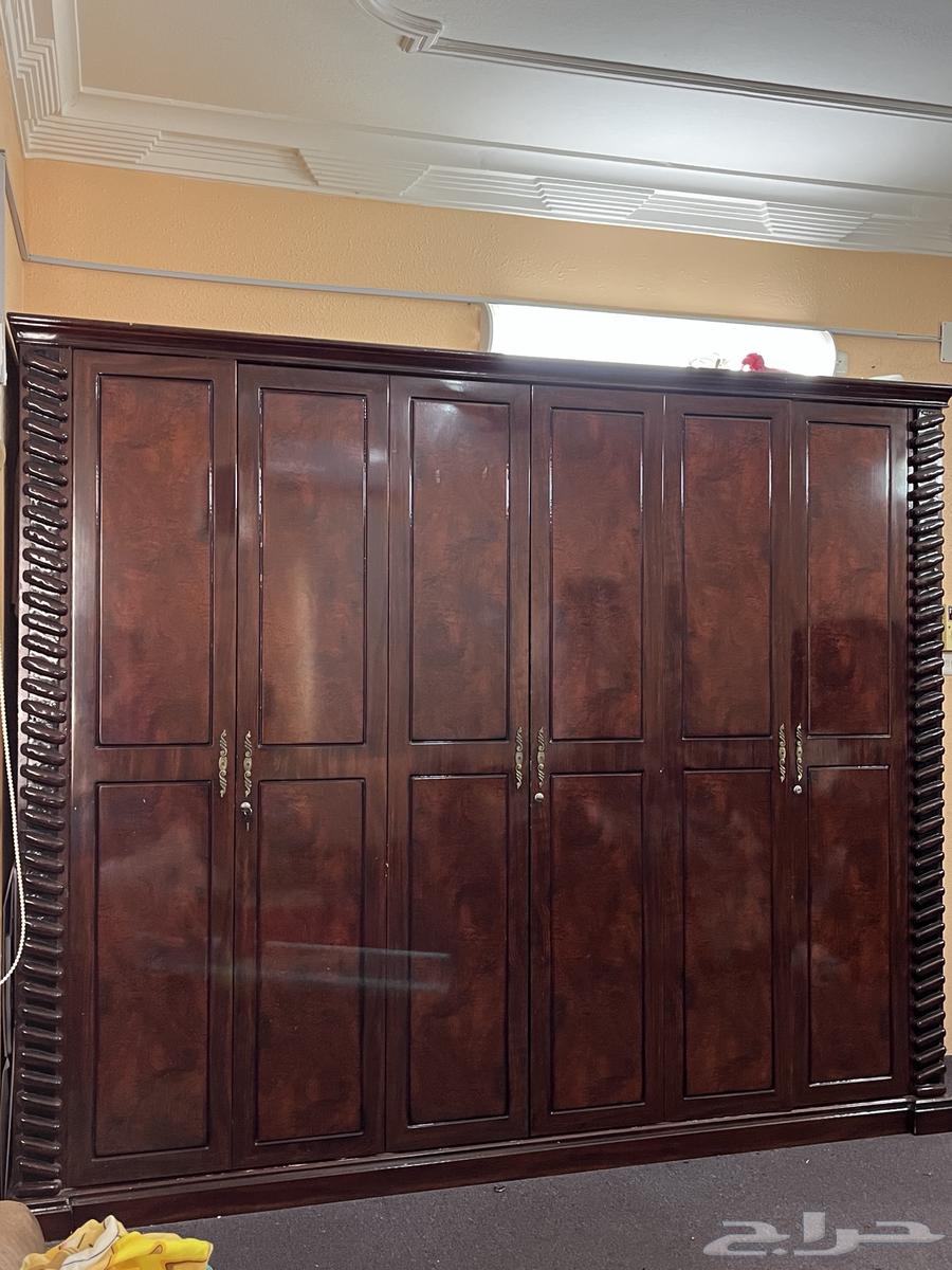 دولاب نظيف وجميل 3امتار عرض ومترين ارتفاع سعره ب500ريال64475432610563111