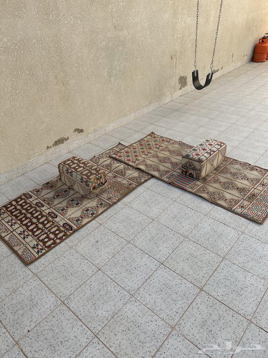 Syrian dagger for sale, minimum 15064473135392513110